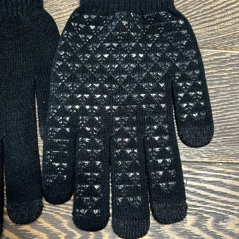 Black Knit Winter Gloves with Grip Pack of Two One size fits‎ most New